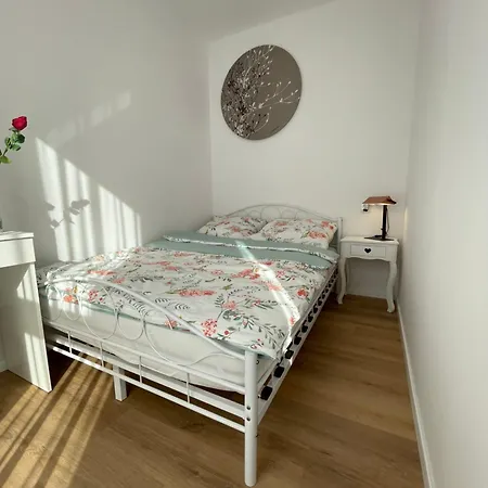 Wypoczynek Nowoczesna Malta Parking Goldair